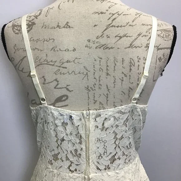 Fashion Nova- Cream Lace Bodysuit Dress, size L - Picture 6 of 11
